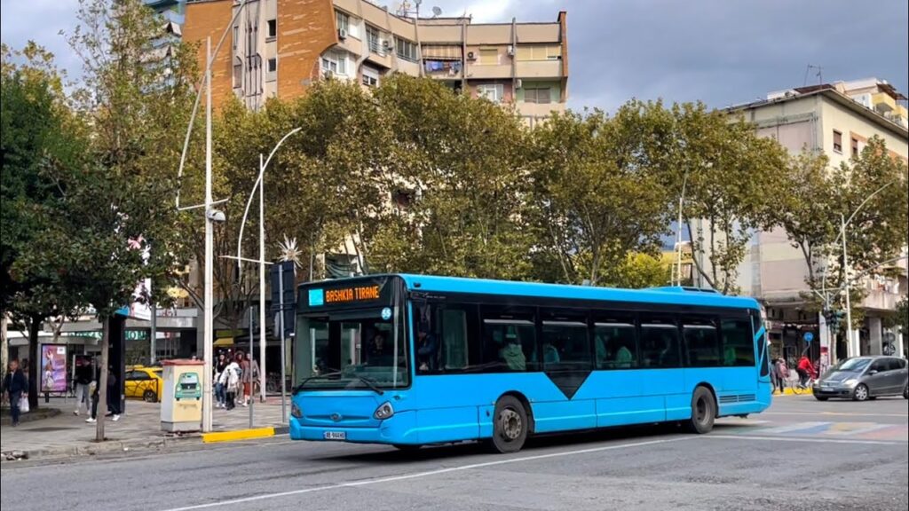 Nga sot reduktohet me 40 për qind transporti publik në të gjithë Shqipërinë